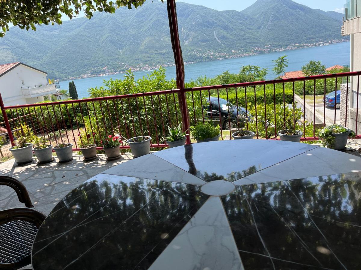 Appartamento Legatum I - Bay Sight Cattaro Esterno foto